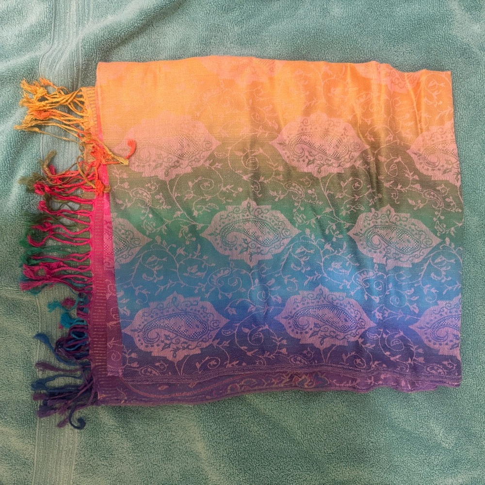 Rainbow pashmina
